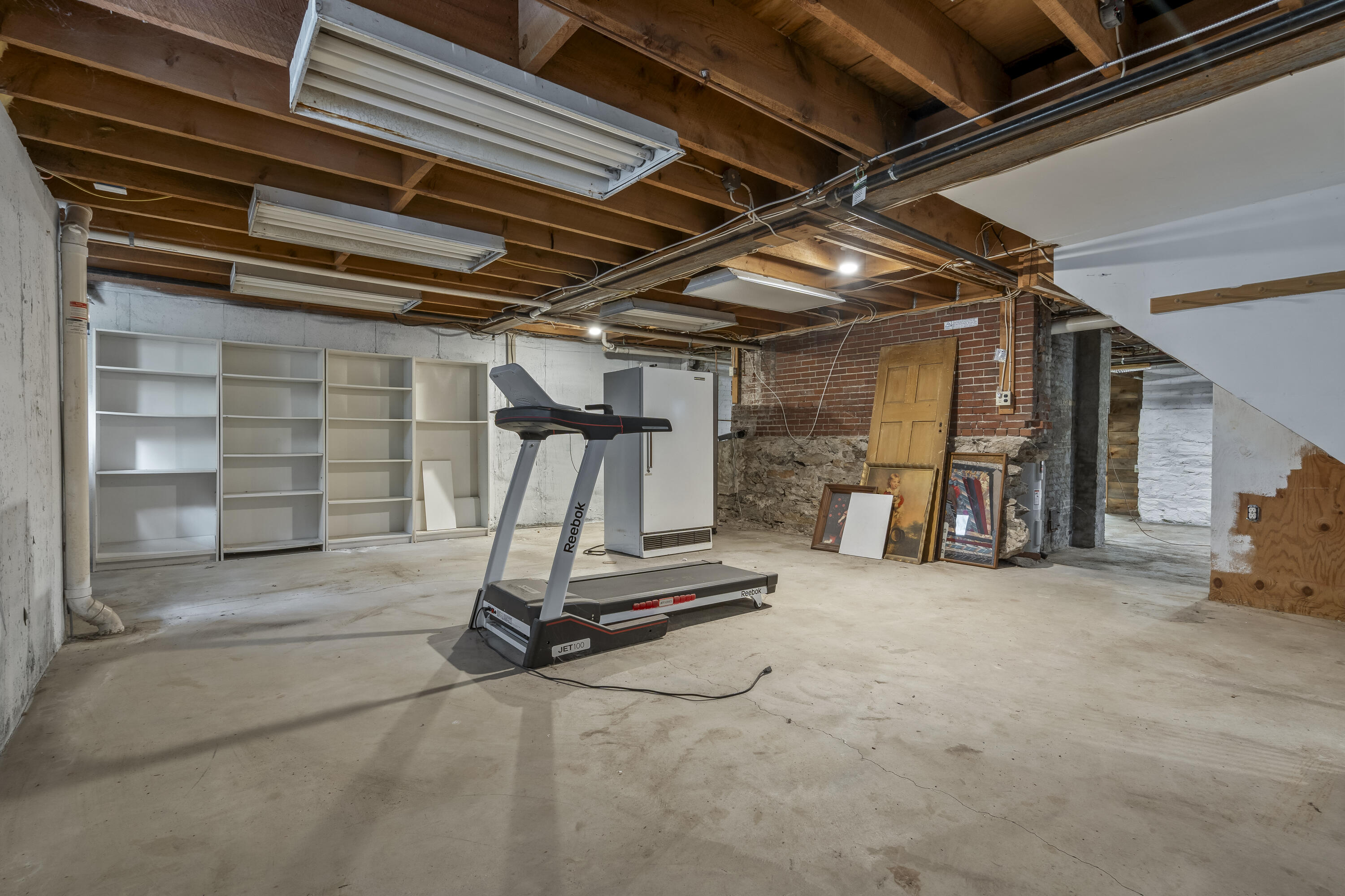 206 Coyle Street, 1