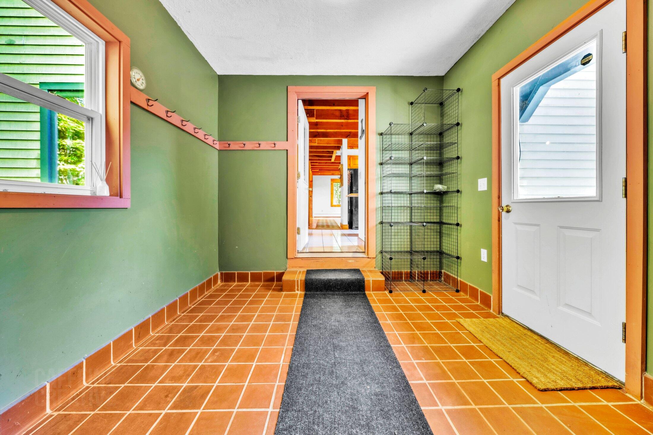 566 Pinkham Brook Road, Durham