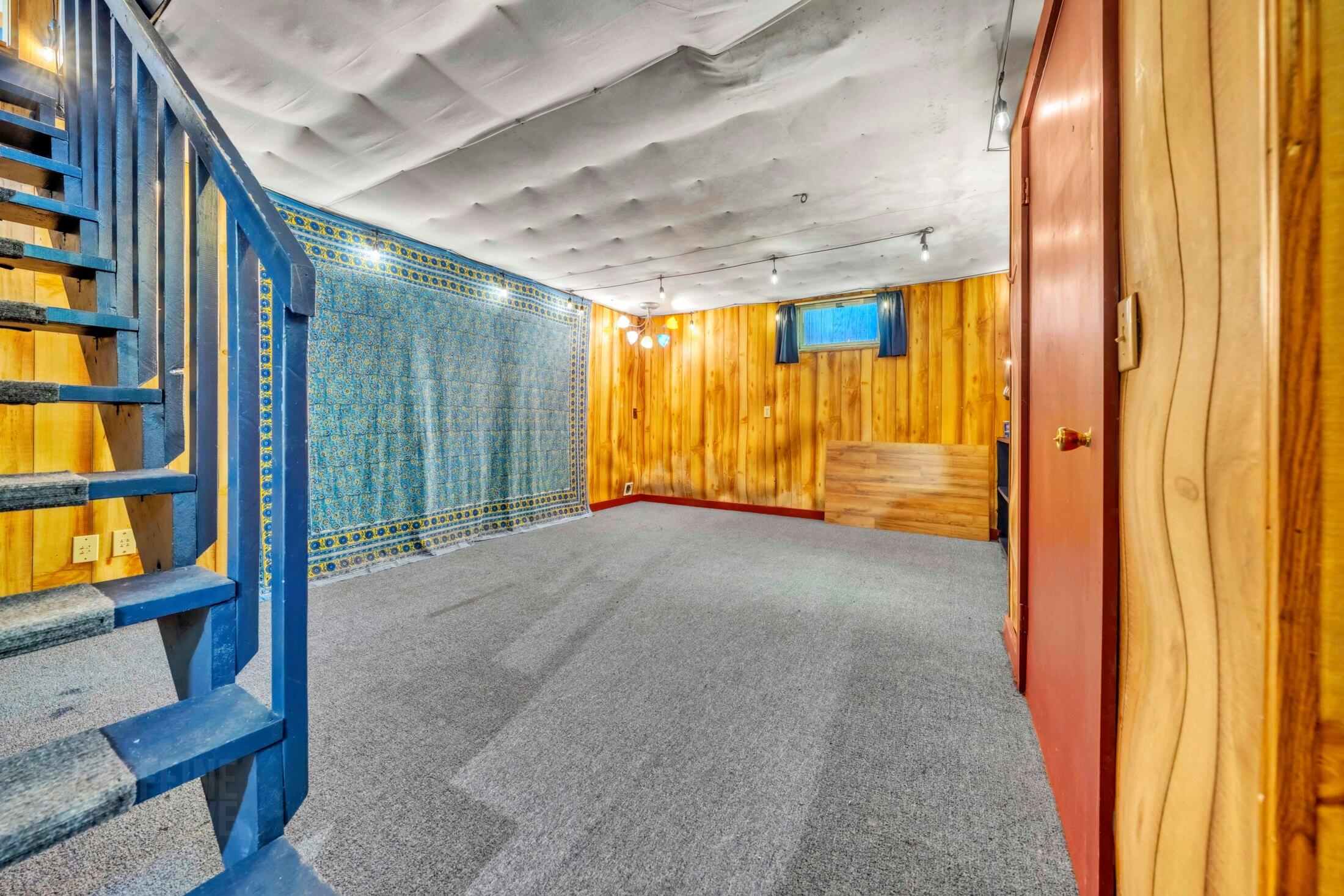 566 Pinkham Brook Road, Durham