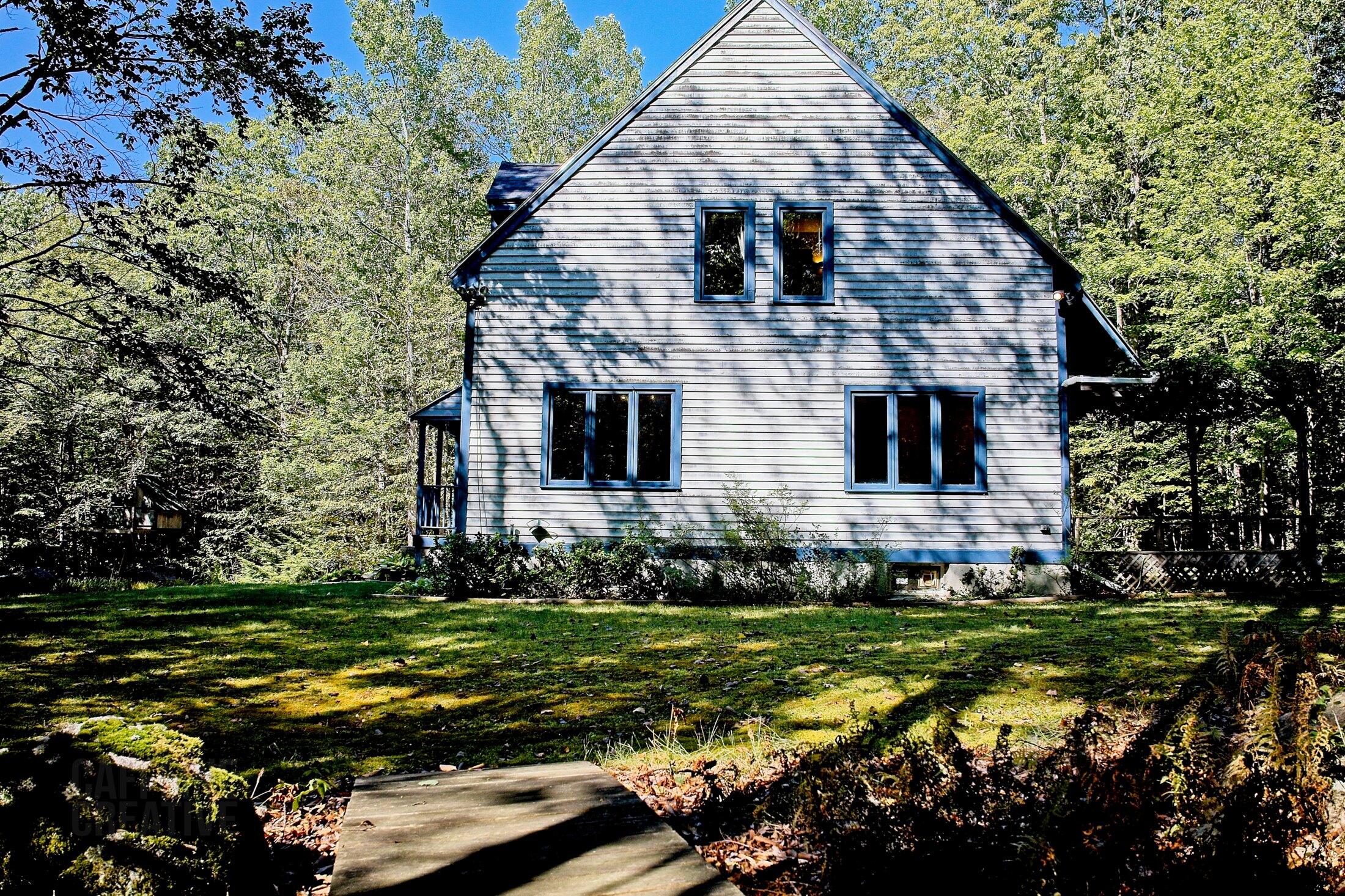 566 Pinkham Brook Road, Durham