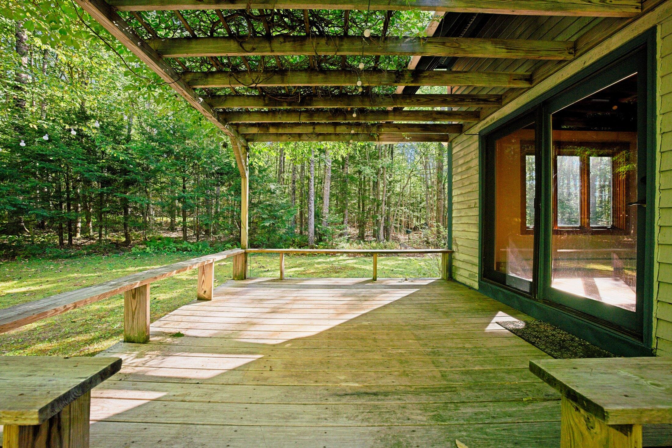 566 Pinkham Brook Road, Durham