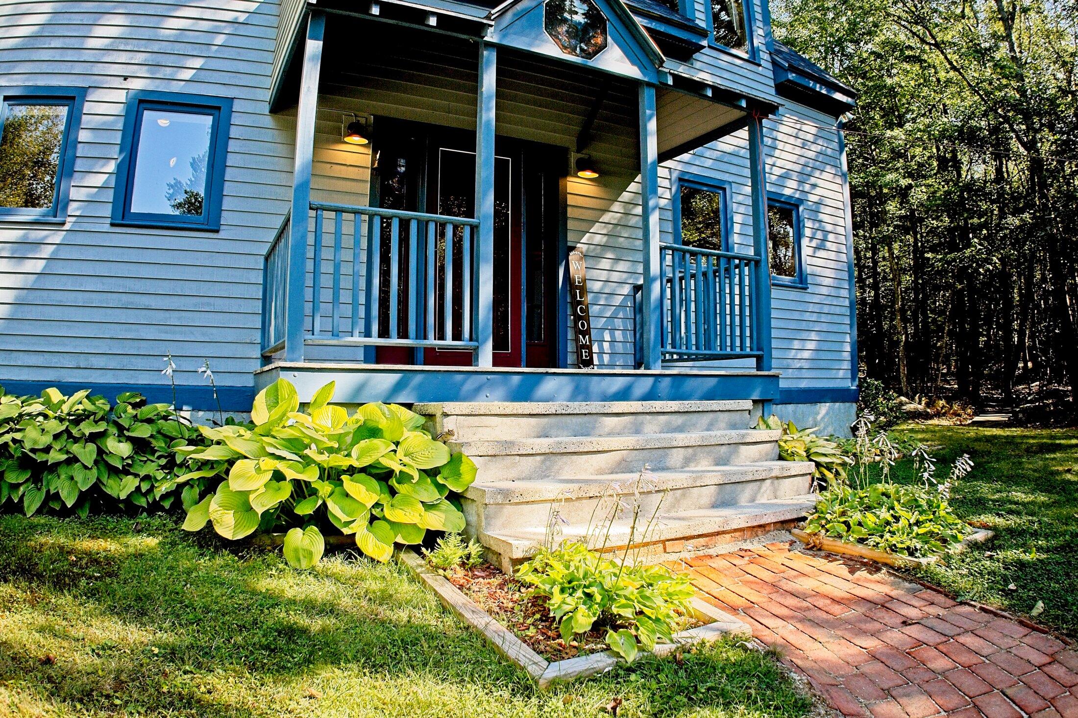 566 Pinkham Brook Road, Durham