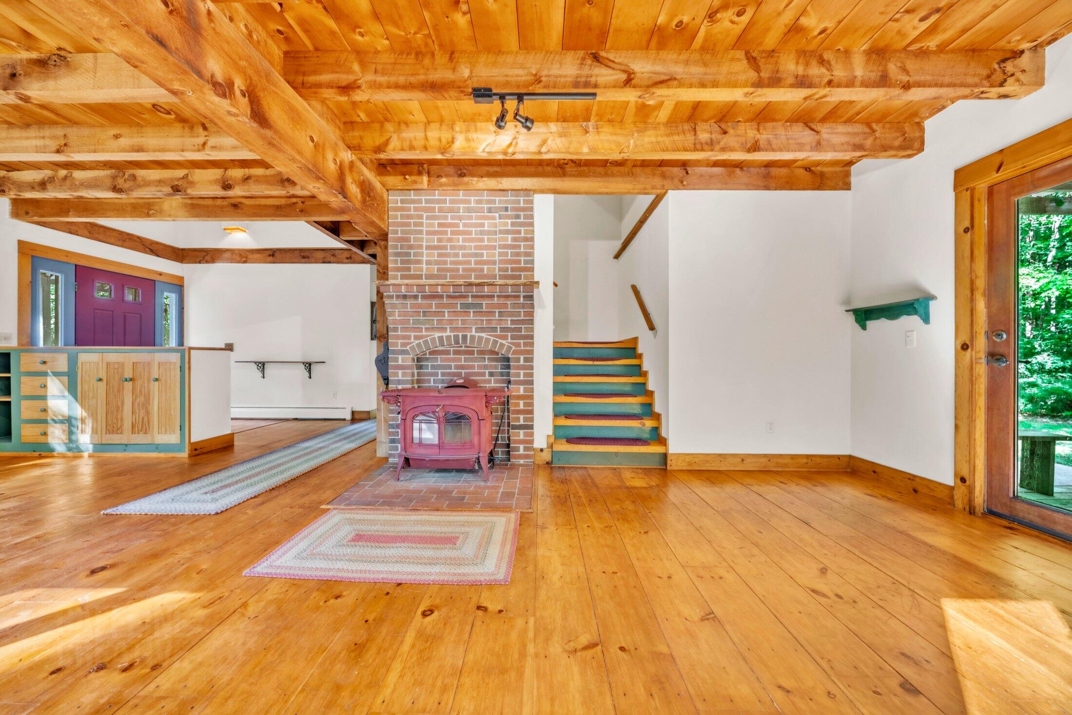 566 Pinkham Brook Road, Durham