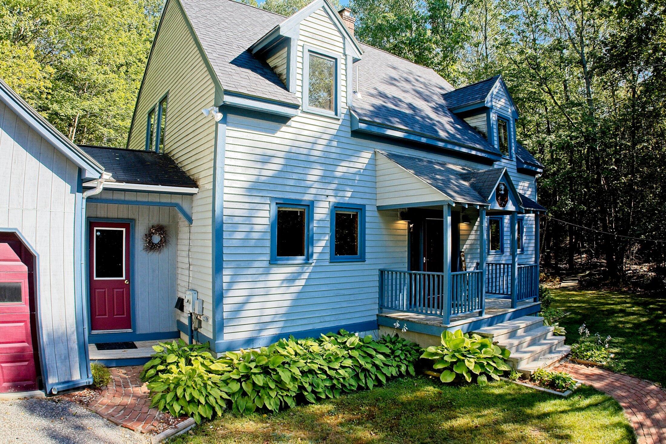 566 Pinkham Brook Road, Durham