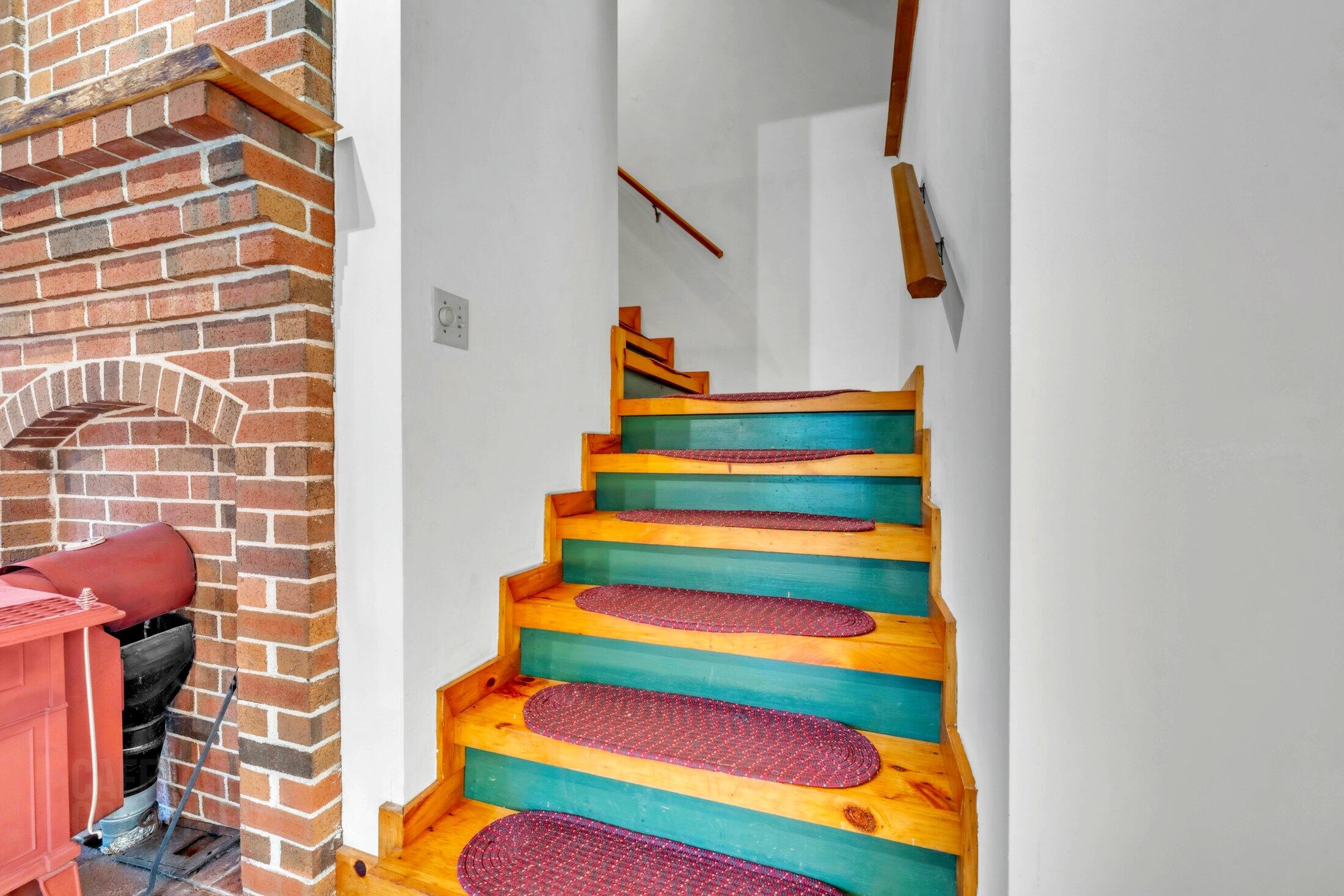 566 Pinkham Brook Road, Durham