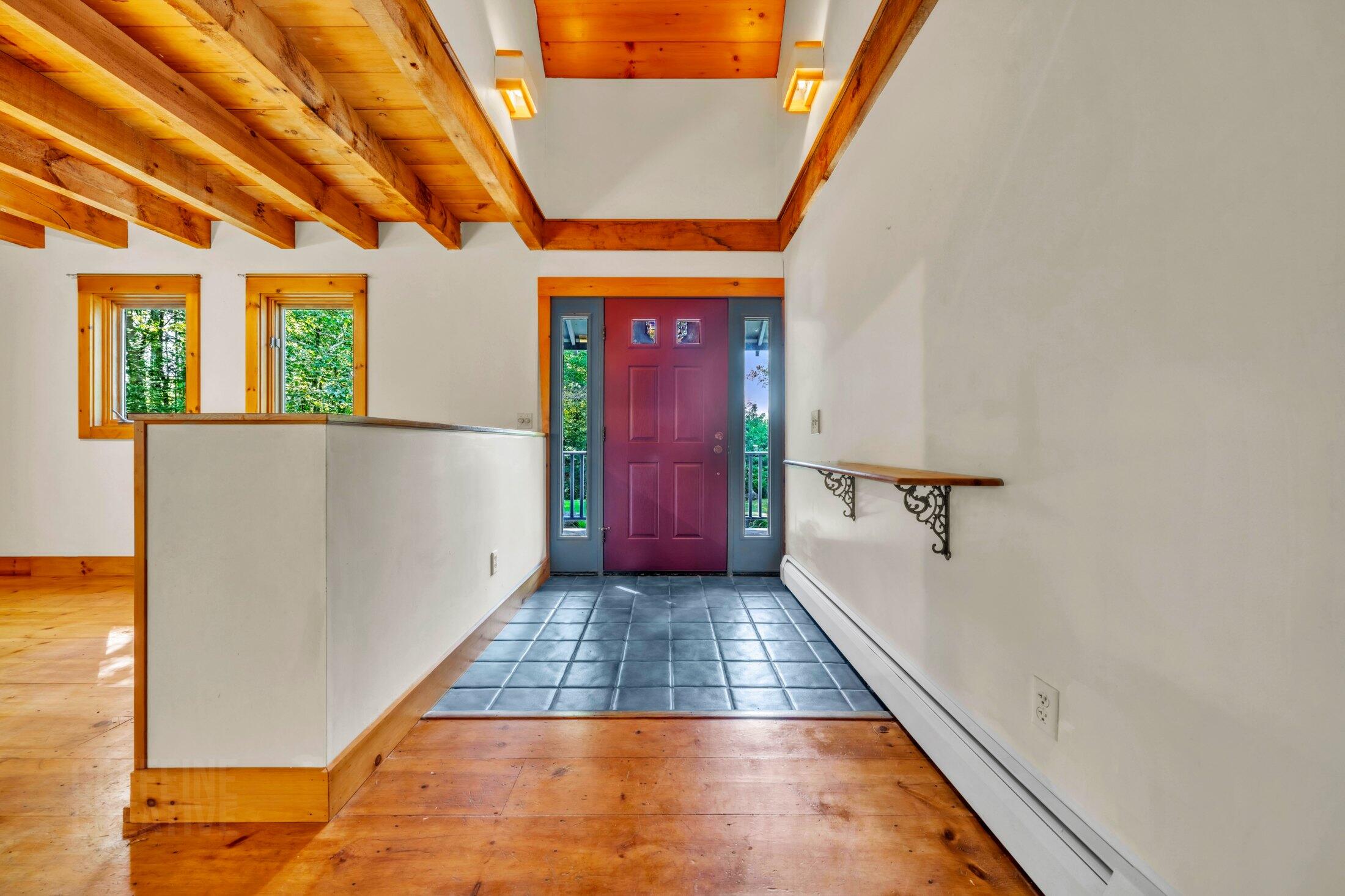 566 Pinkham Brook Road, Durham