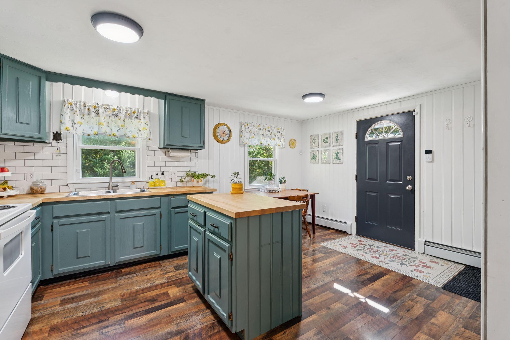 75 Allen Avenue