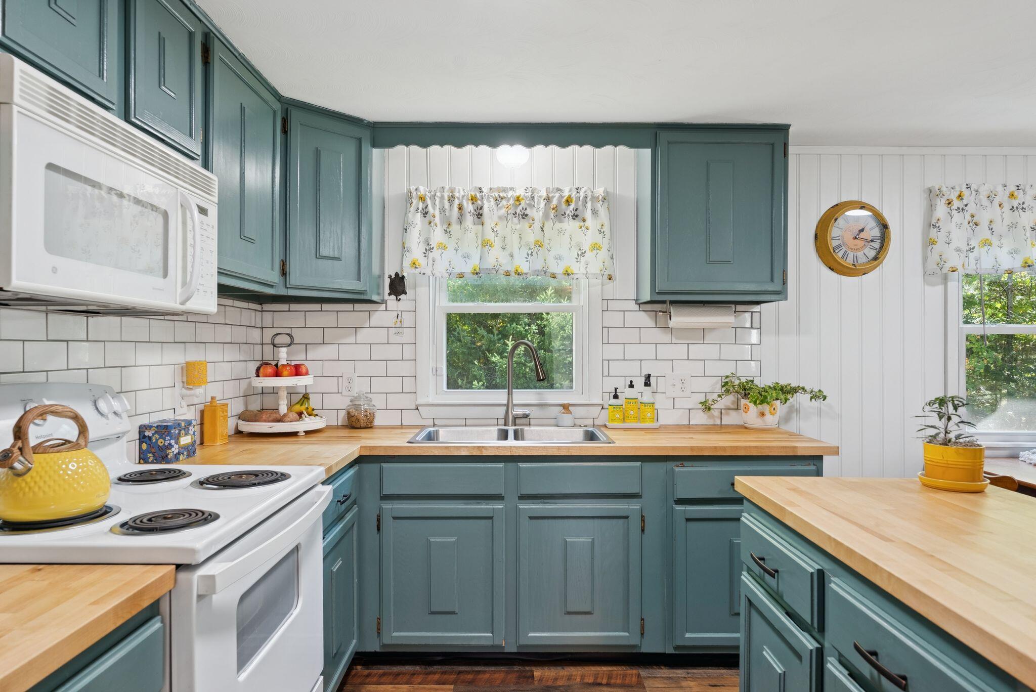 75 Allen Avenue