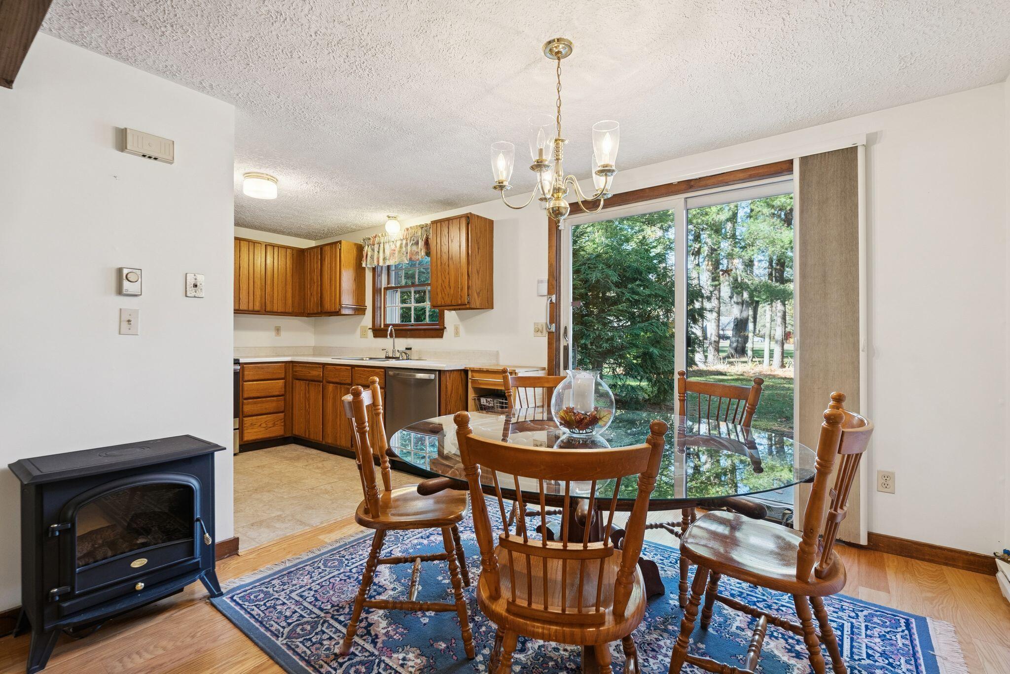 19 Ward Circle, 19