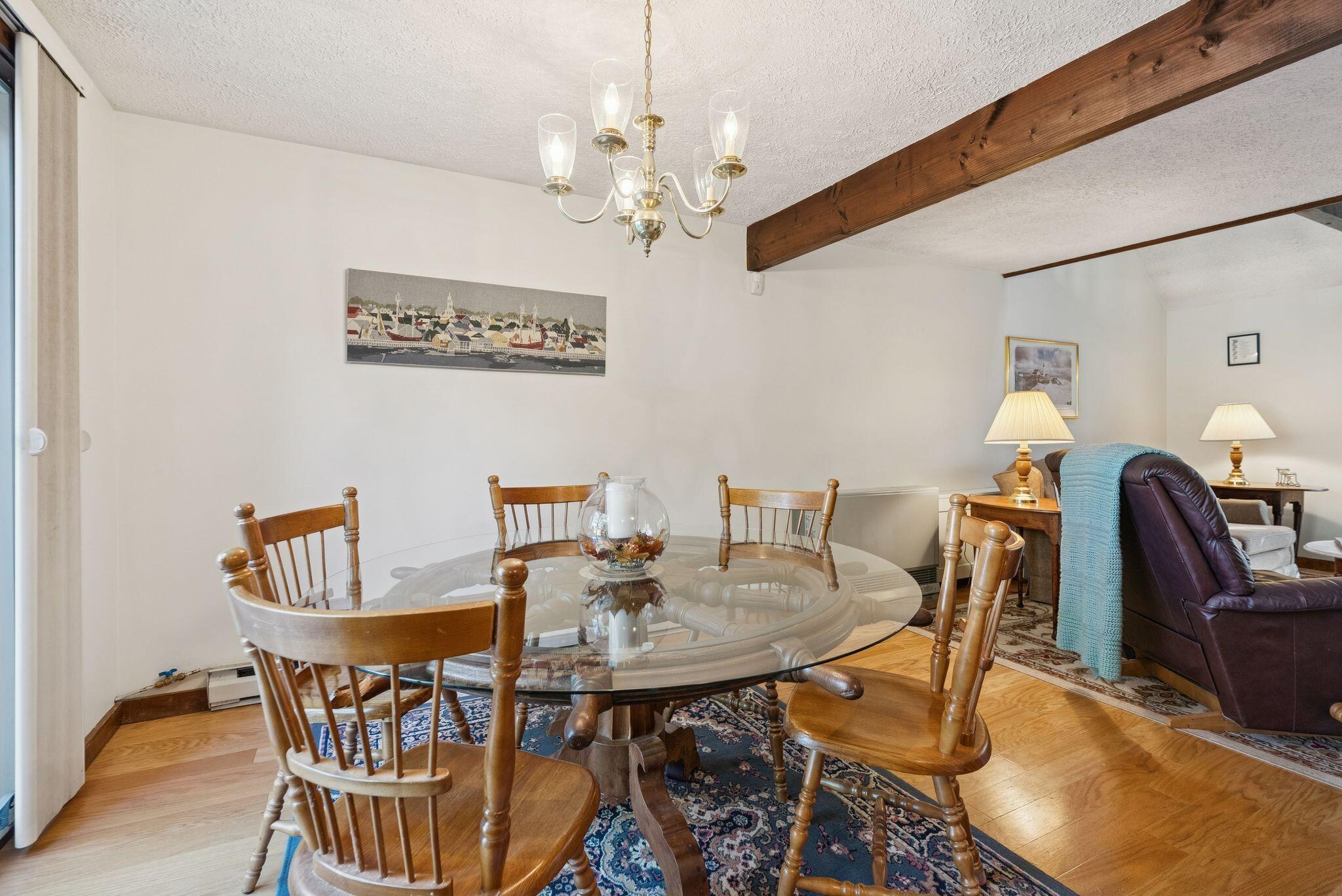 19 Ward Circle, 19