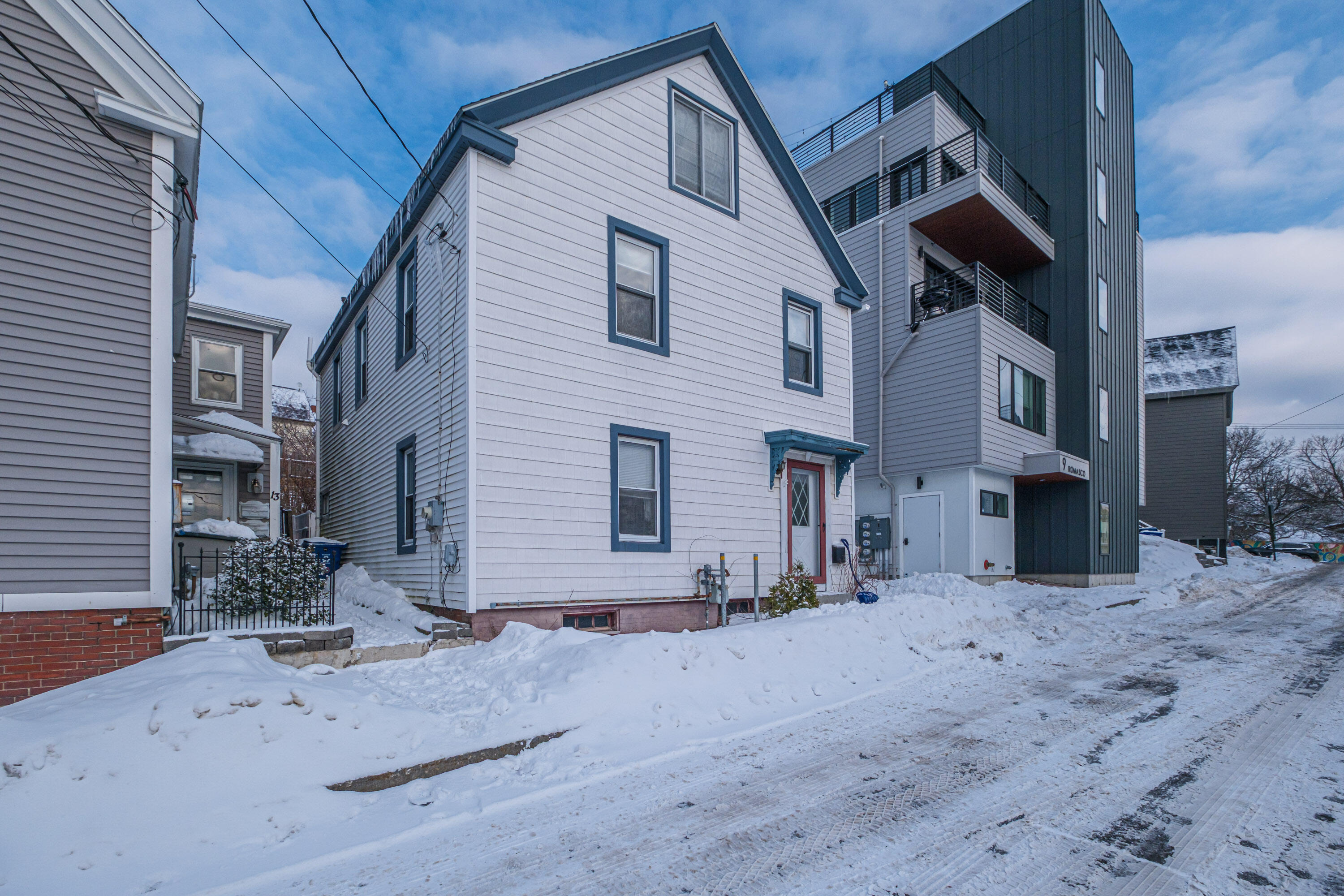 11 Romasco Lane