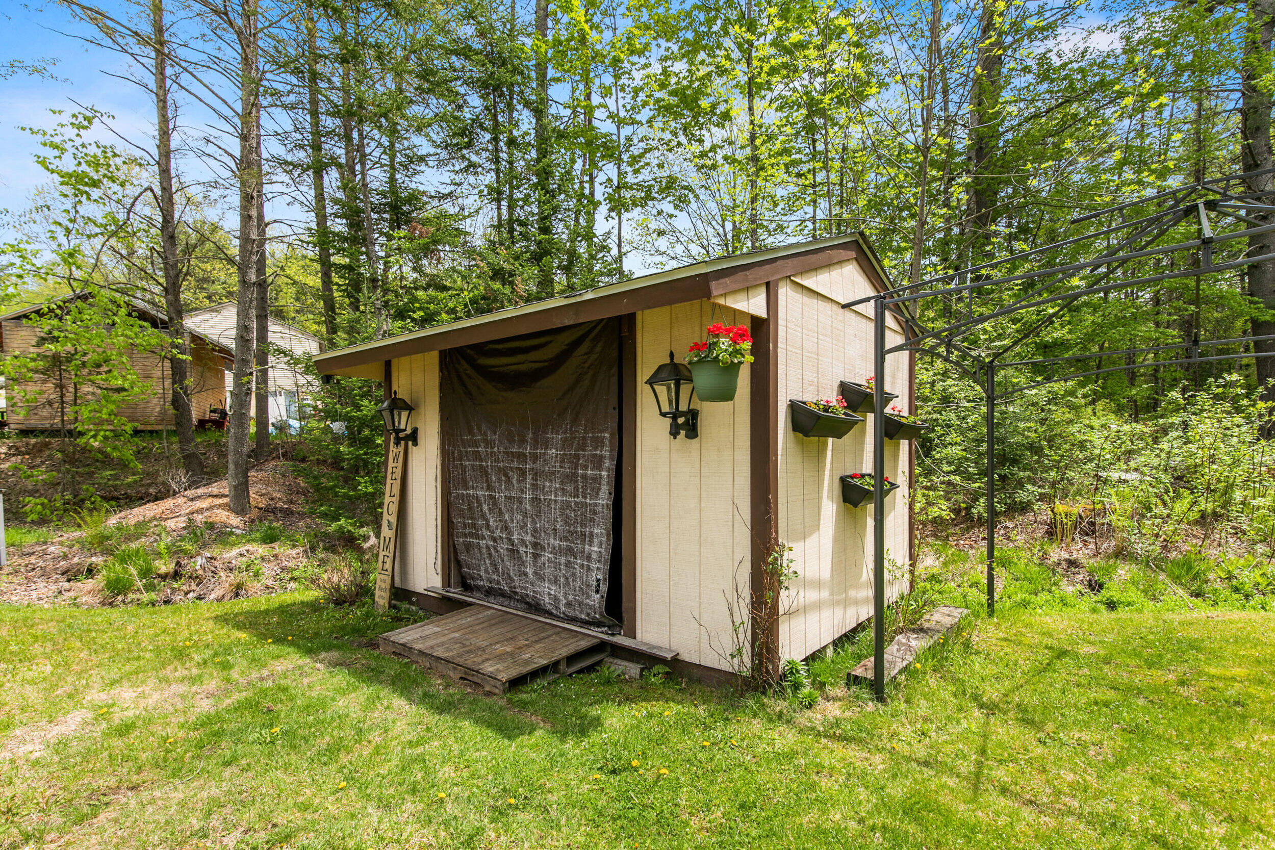 82 Oak Hill Road