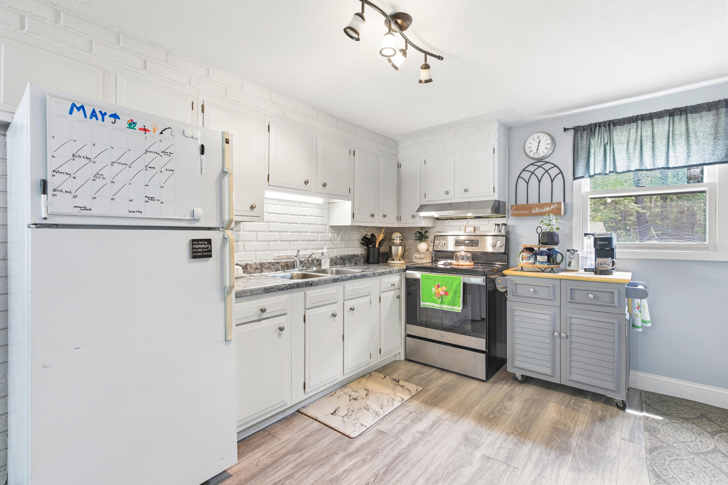 82 Oak Hill Road