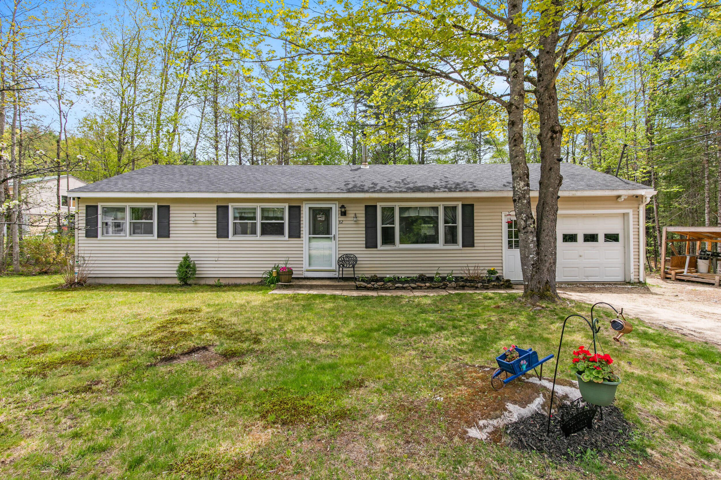 82 Oak Hill Road
