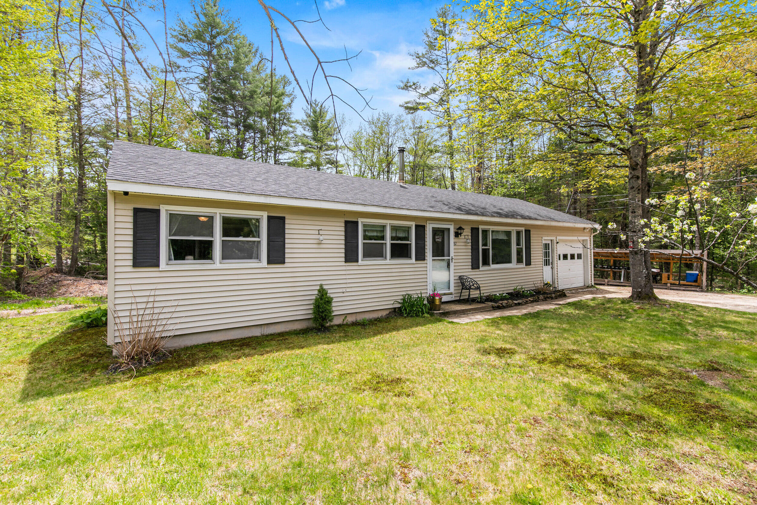 82 Oak Hill Road