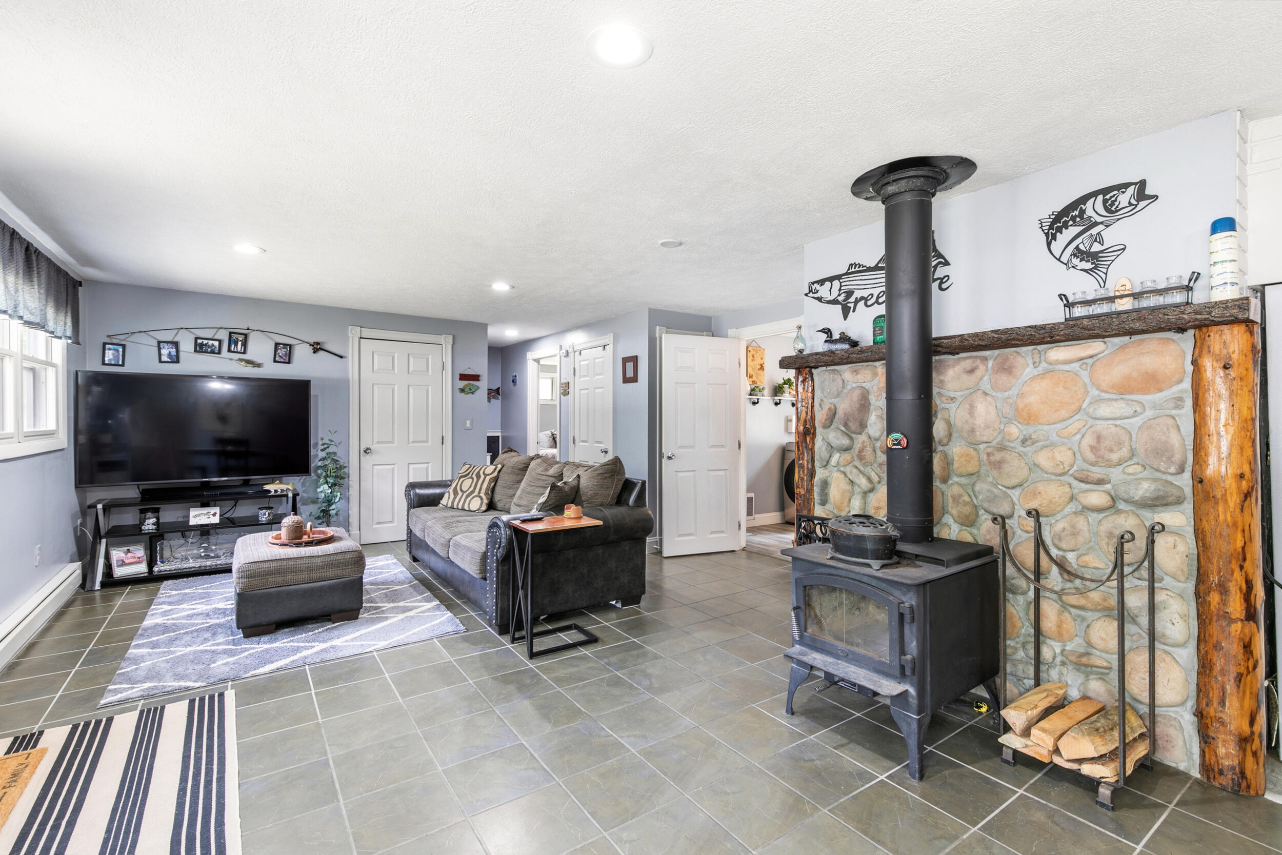 82 Oak Hill Road