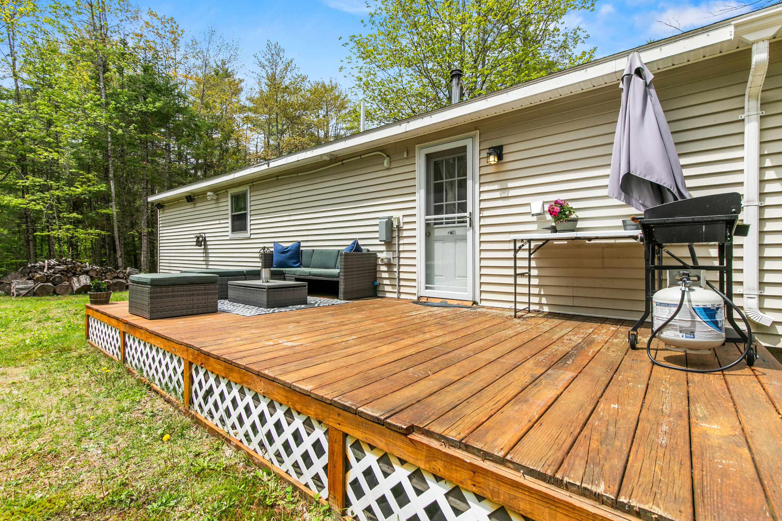 82 Oak Hill Road