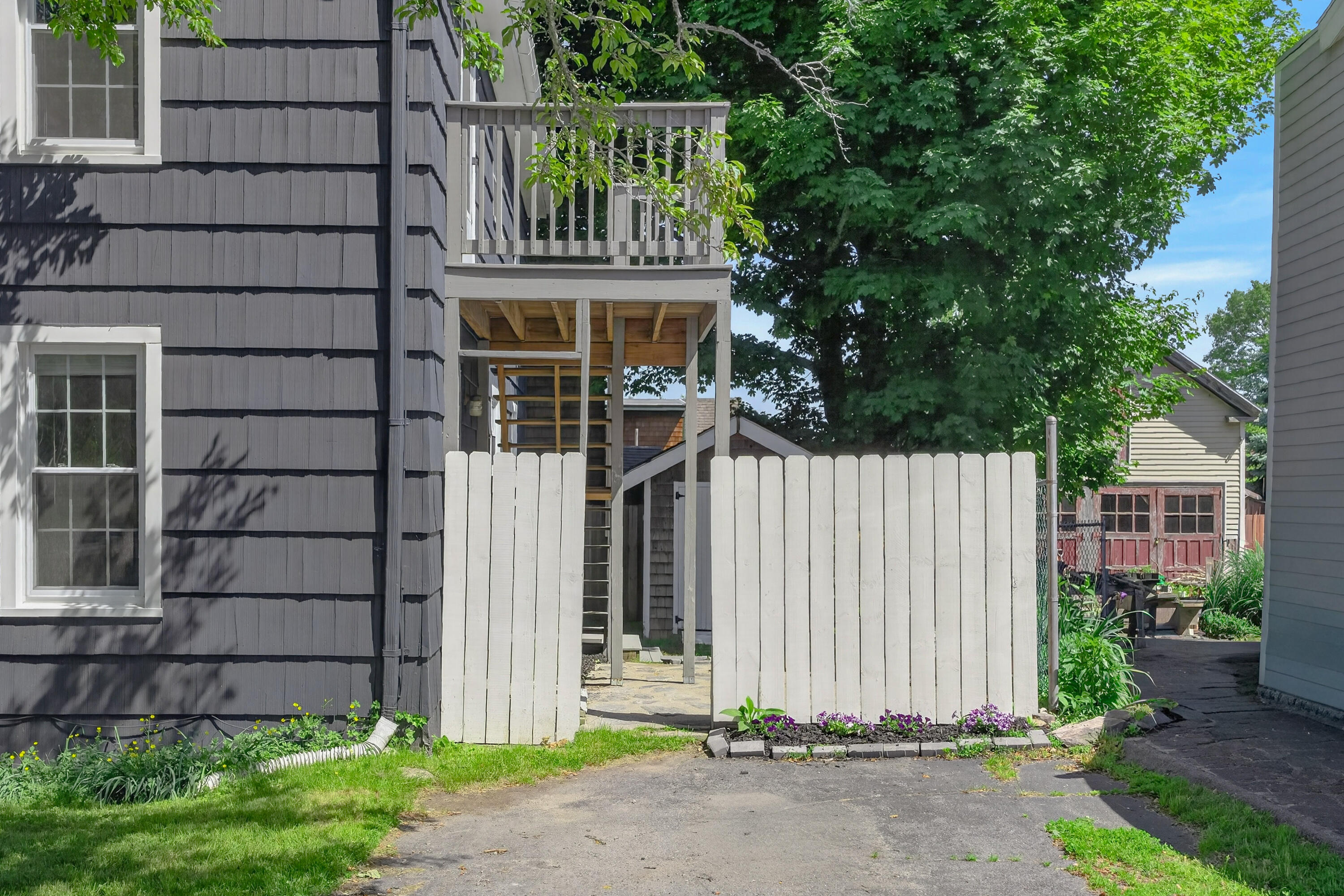 44 Myrtle Avenue