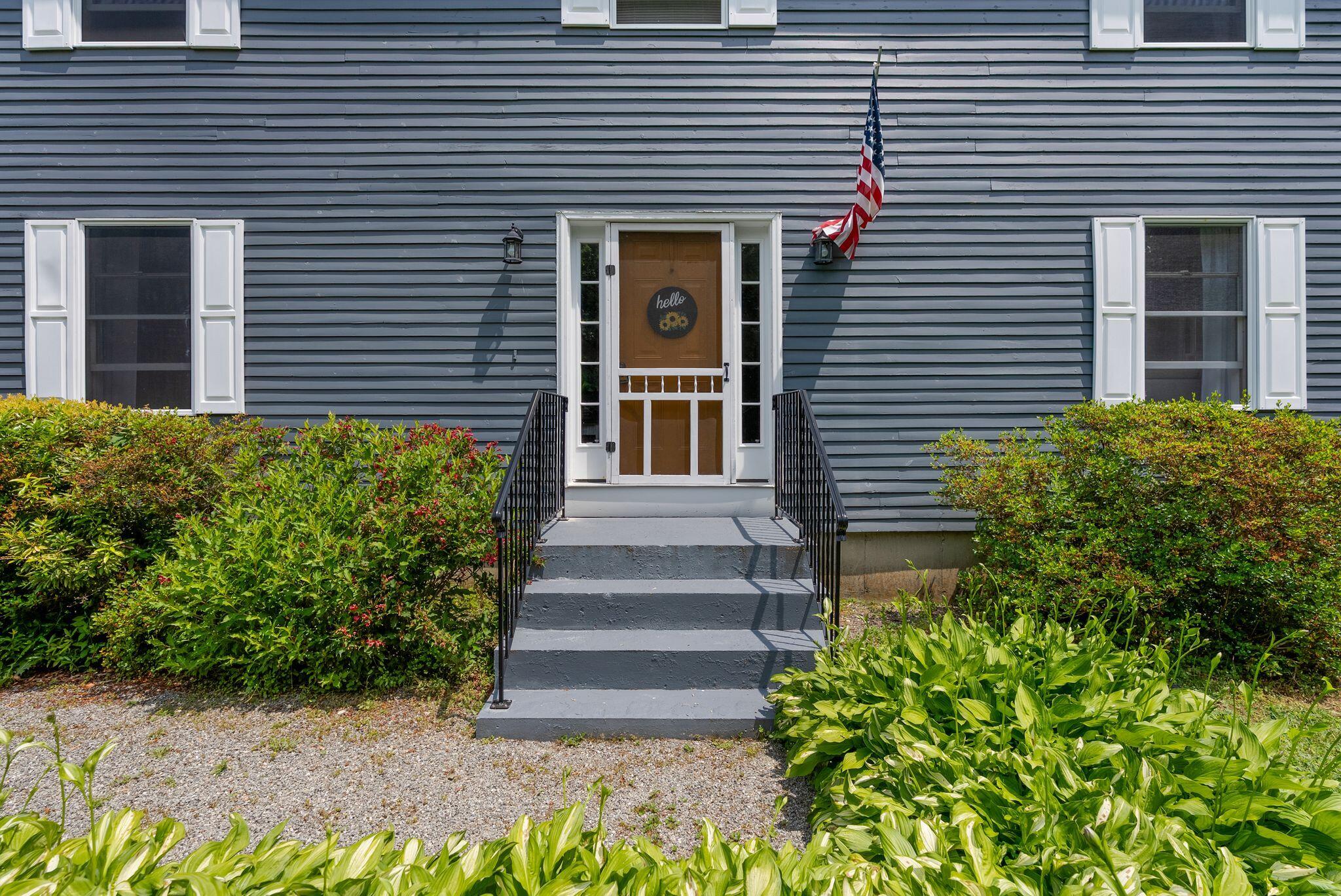 672 Park Street