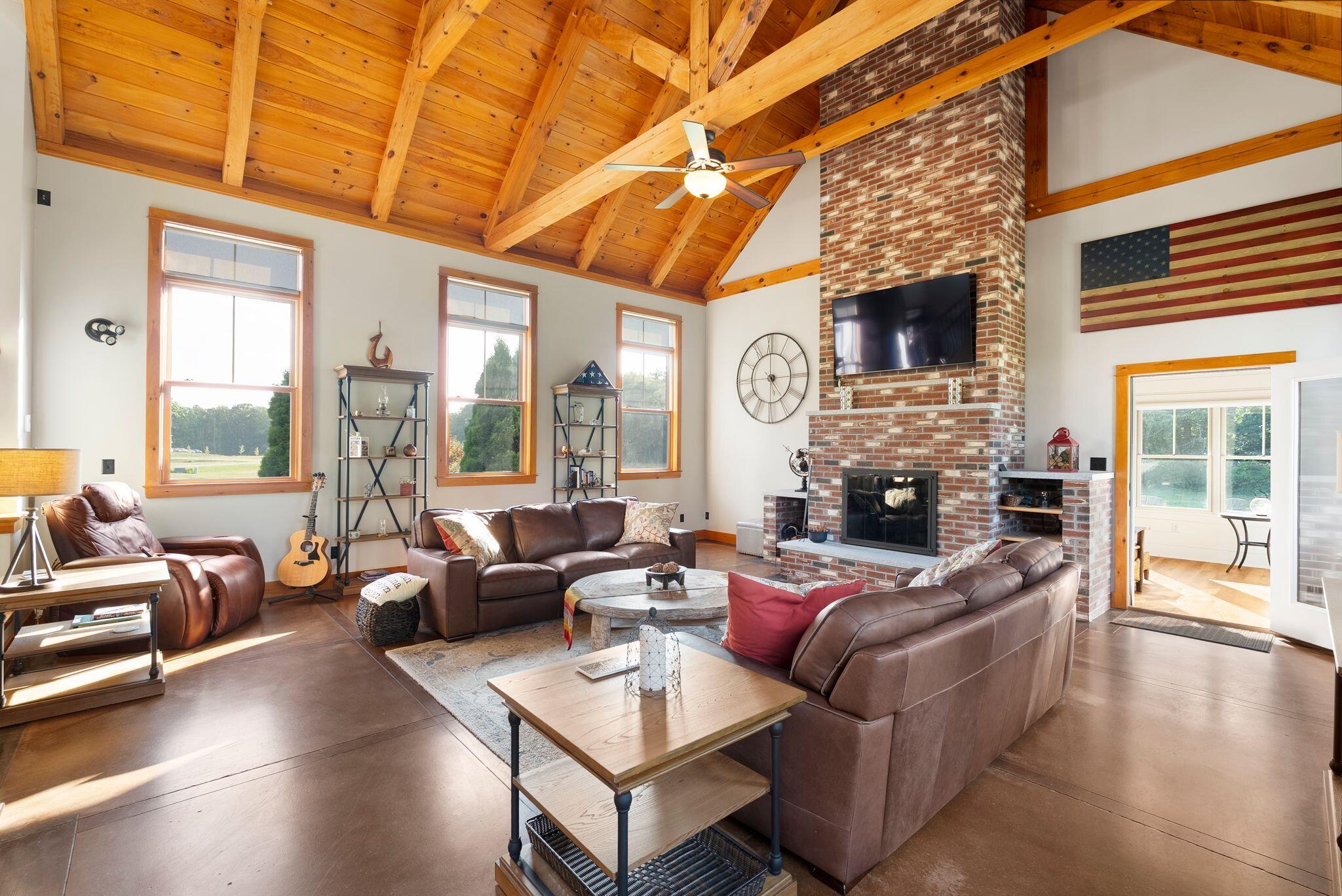20 Treeline Drive