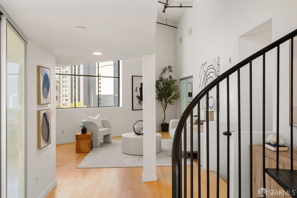 88 Guy Place # 301