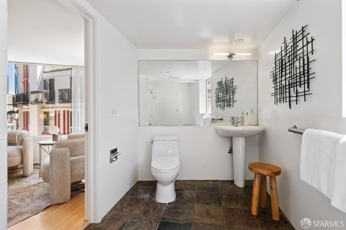 88 Guy Place # 301