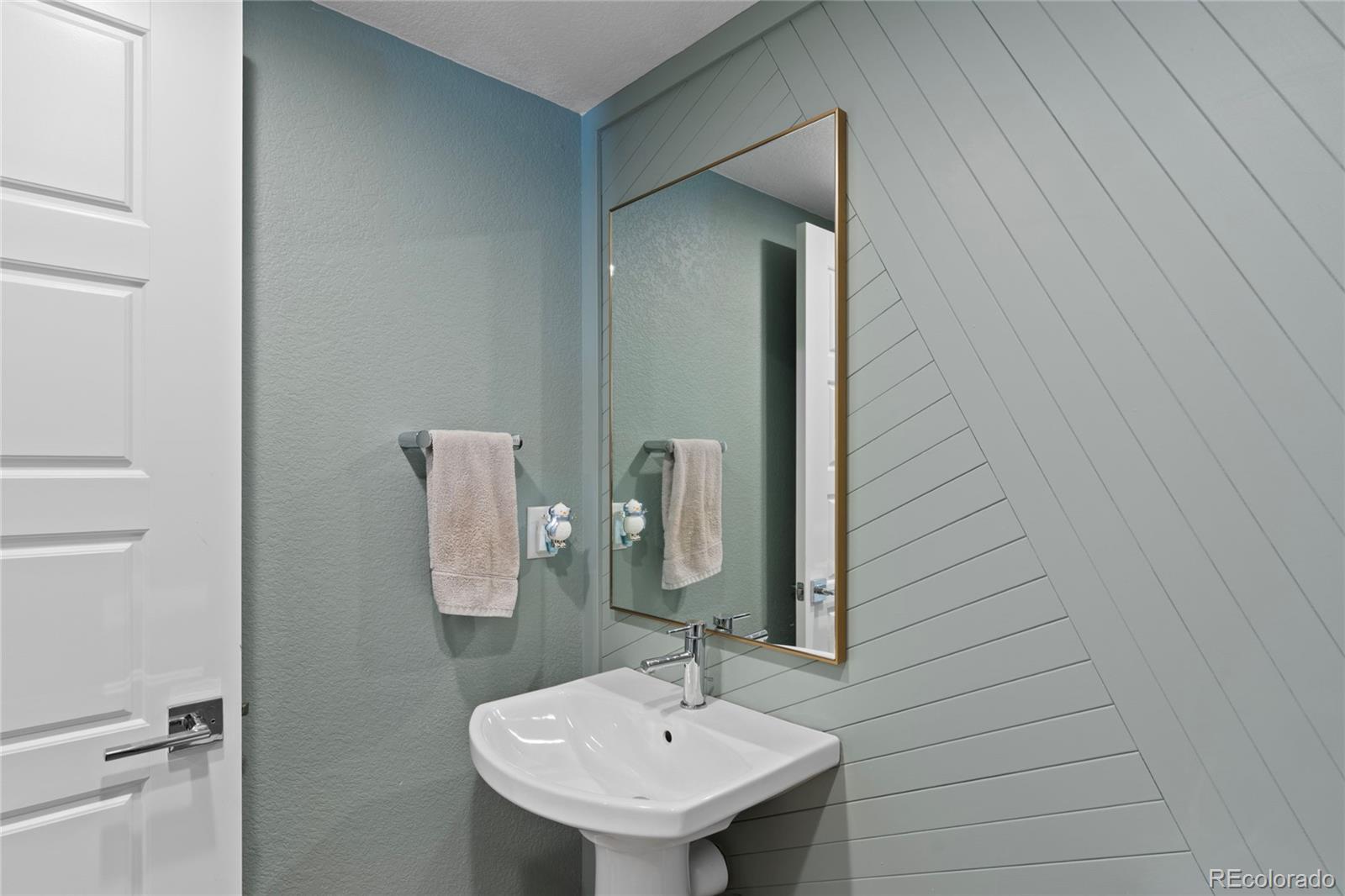 11073 Shining Star Circle