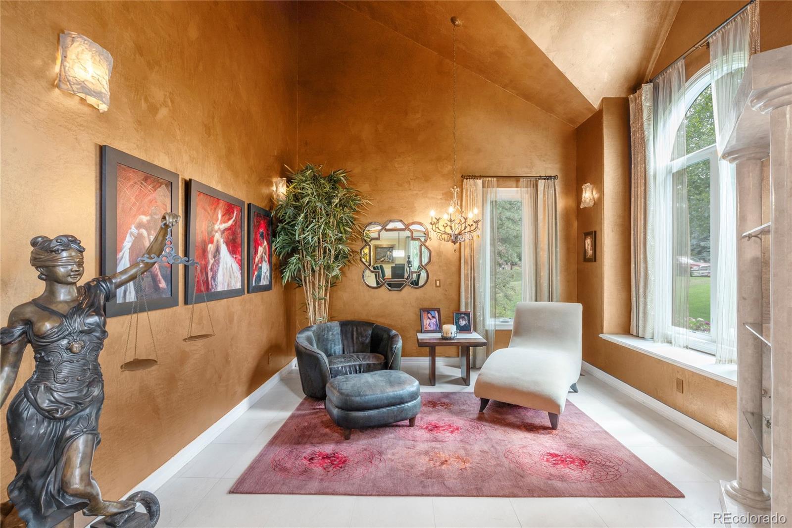 5340 S Race Court