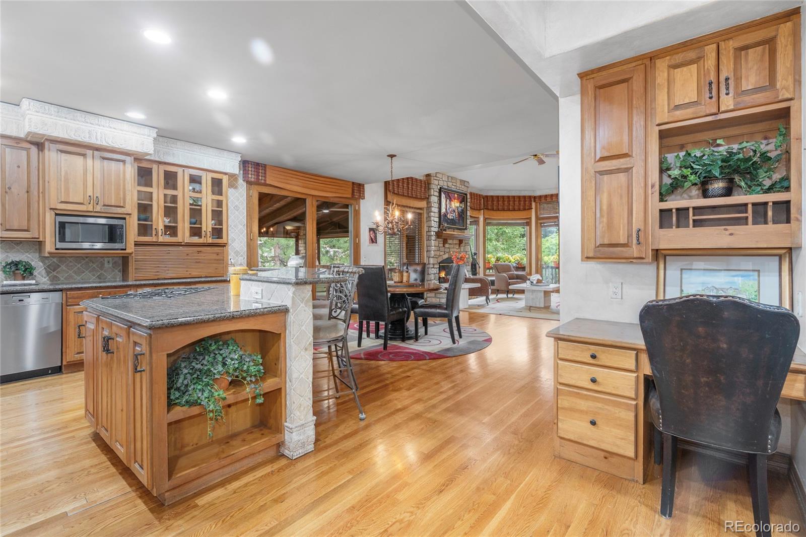 5340 S Race Court
