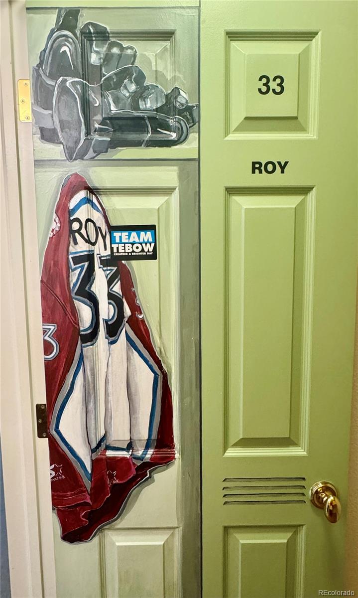 5340 S Race Court