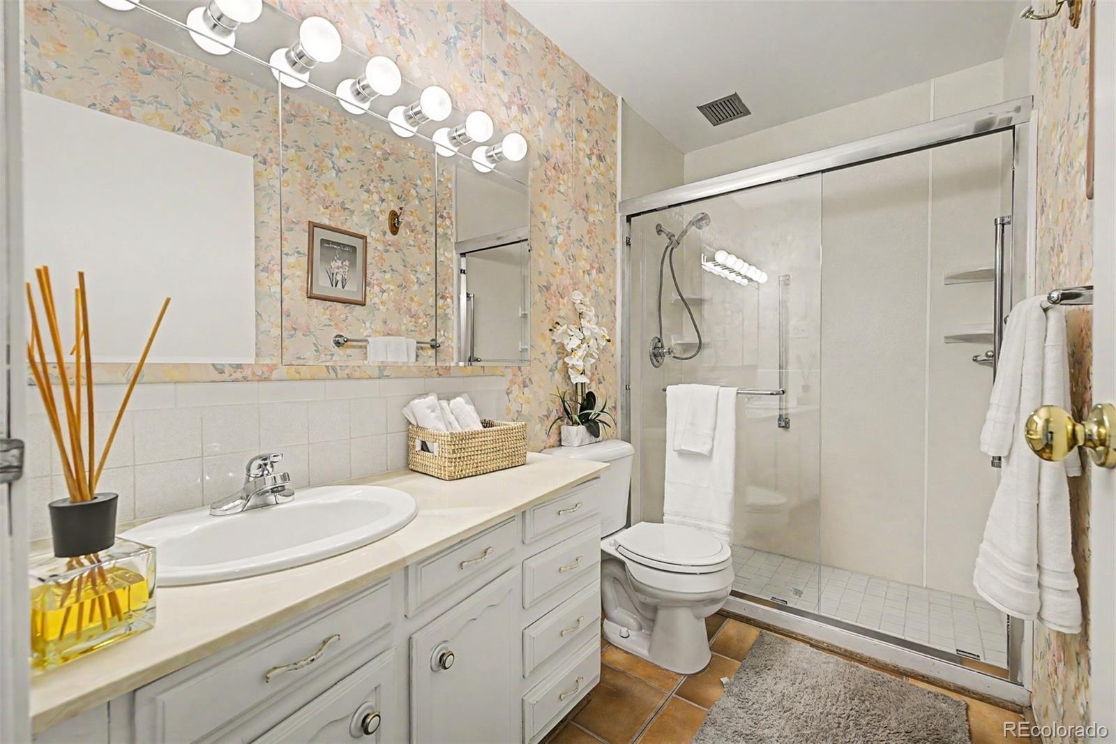 9655 E Center Avenue Unit: 6D