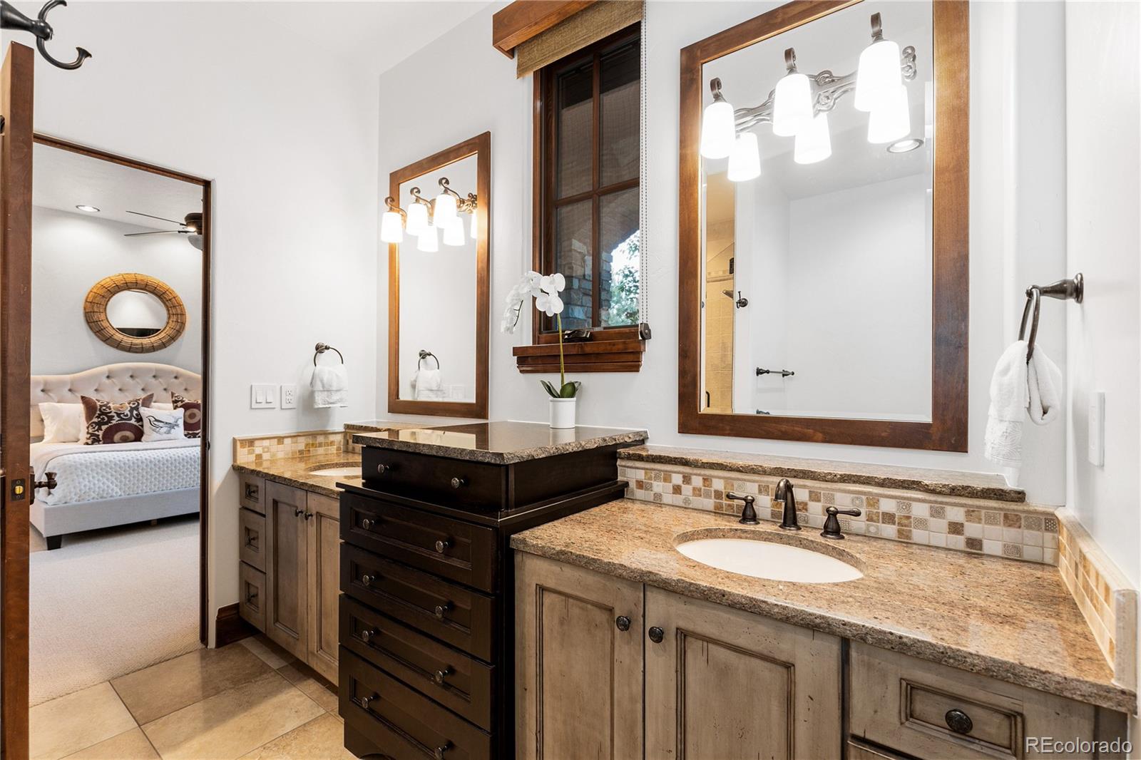 7208 Raphael Lane