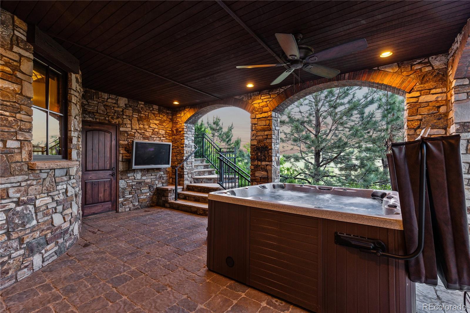 7208 Raphael Lane