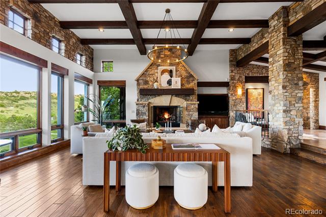 7208 Raphael Lane