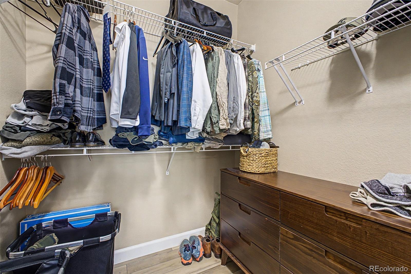 6005 Castlegate Drive Unit: B22