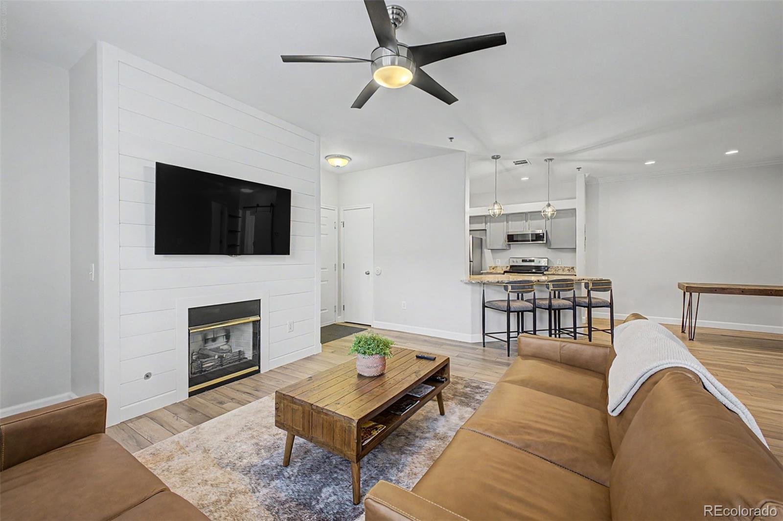 6005 Castlegate Drive Unit: B22