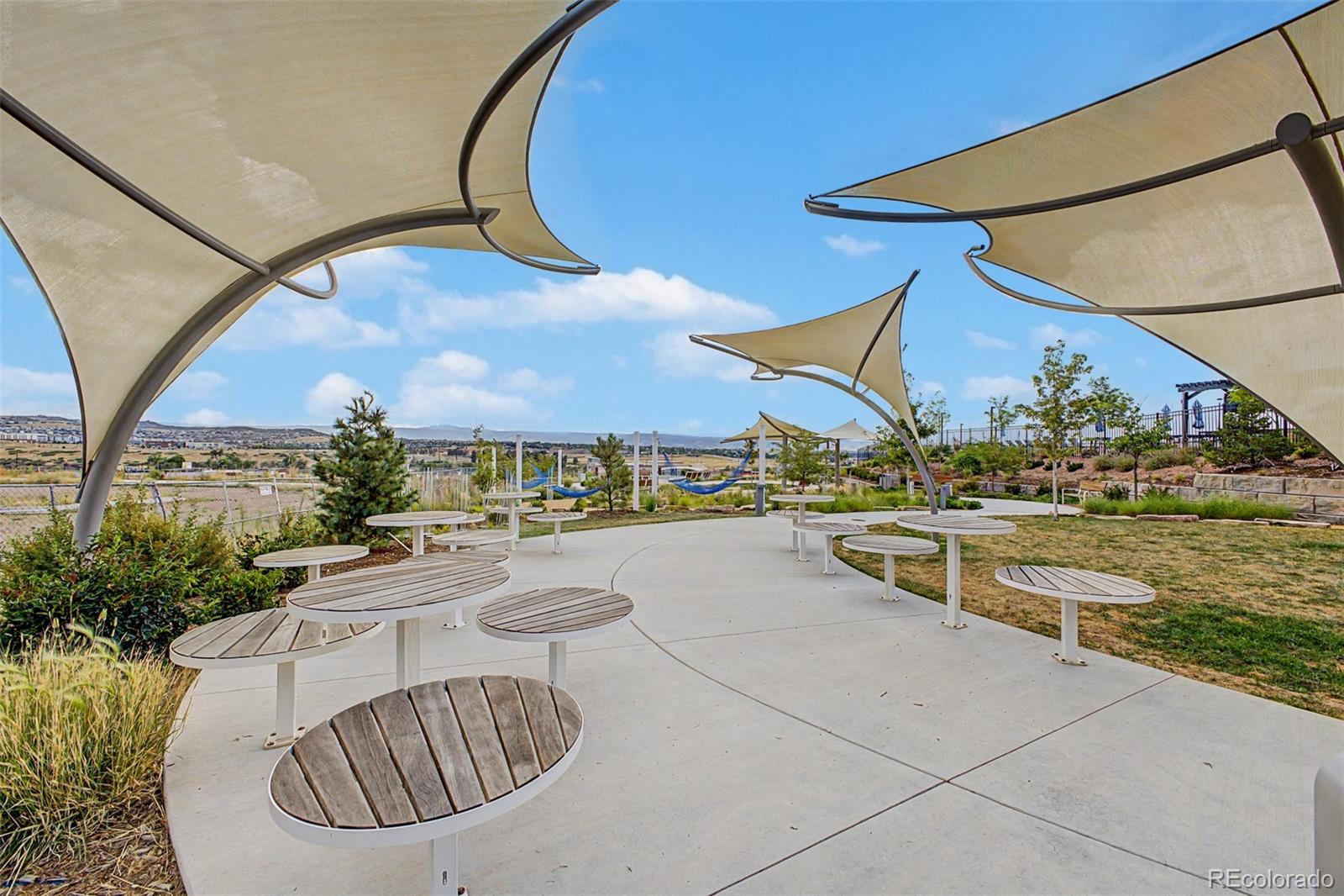 6005 Castlegate Drive Unit: B22