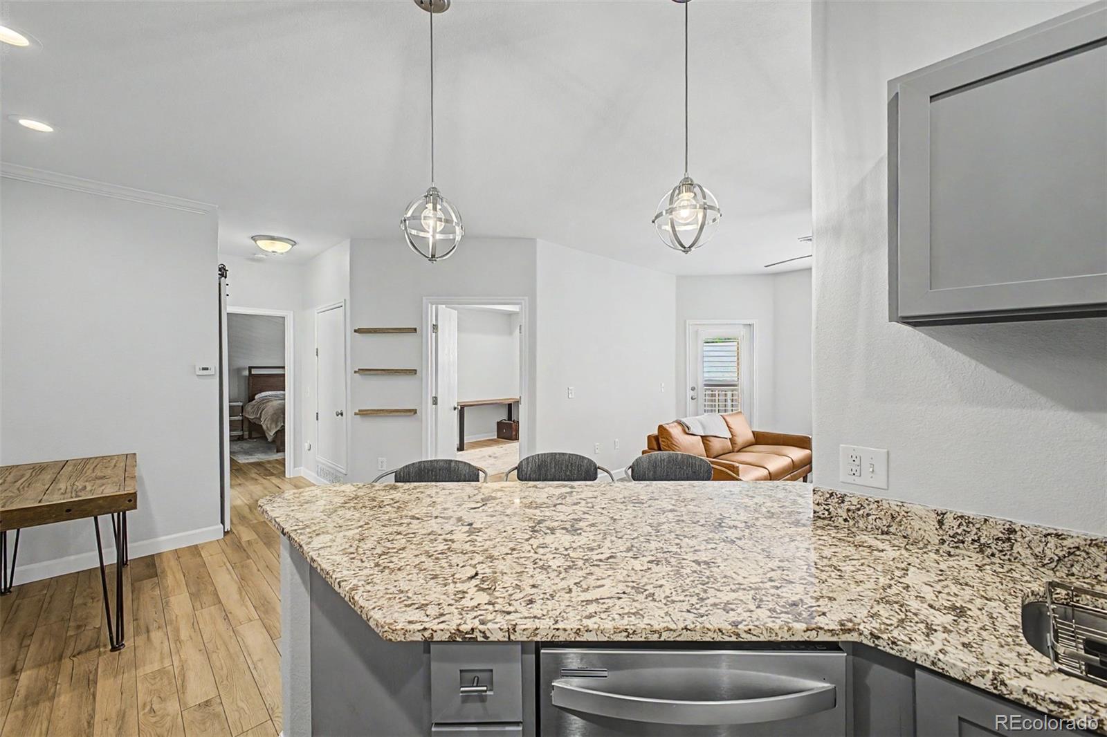 6005 Castlegate Drive Unit: B22