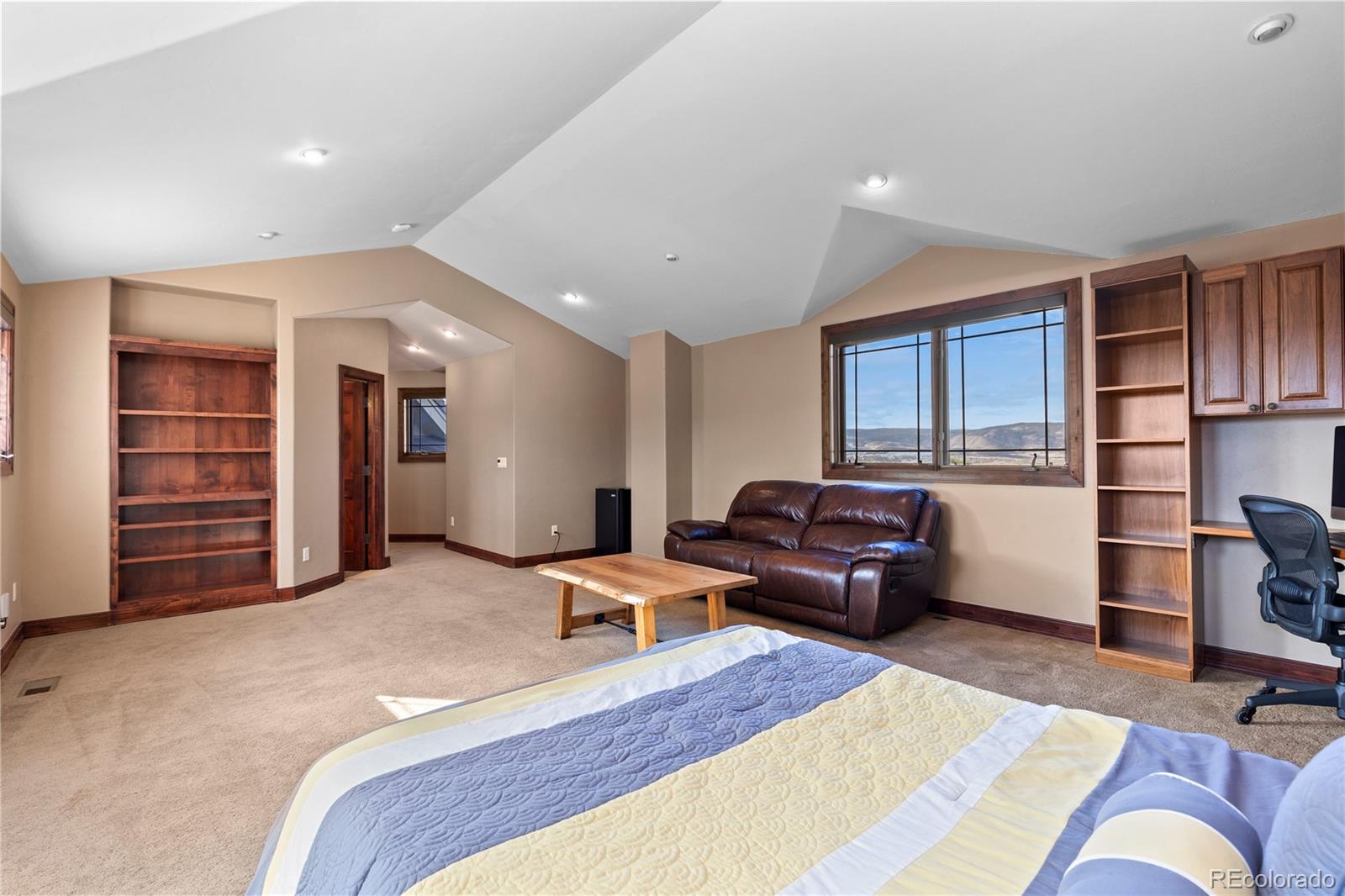 2256 W Wolfensberger Road