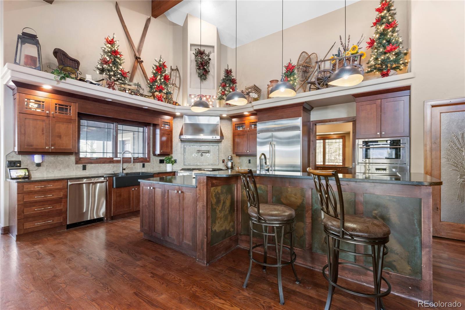 2256 W Wolfensberger Road