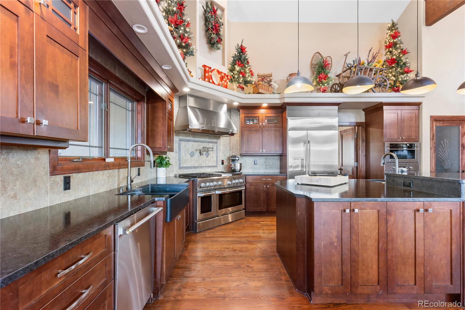 2256 W Wolfensberger Road