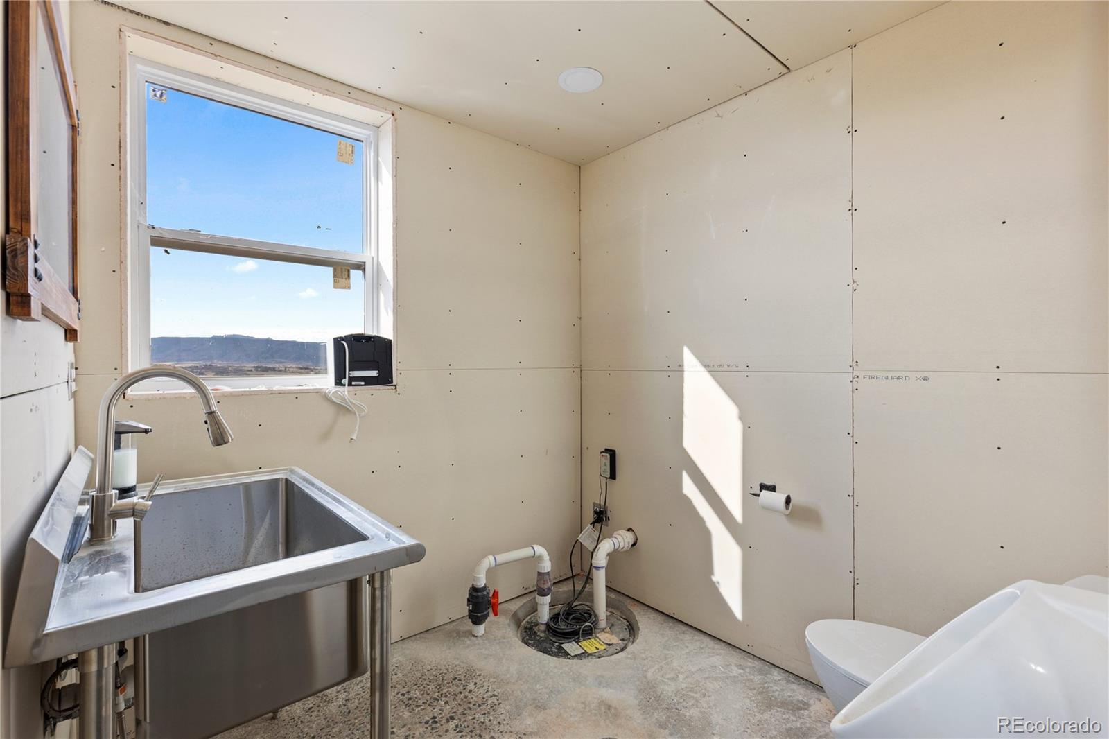 2256 W Wolfensberger Road