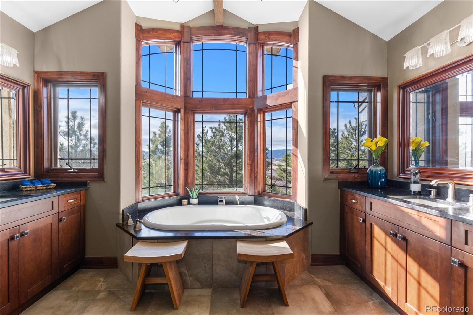 2256 W Wolfensberger Road