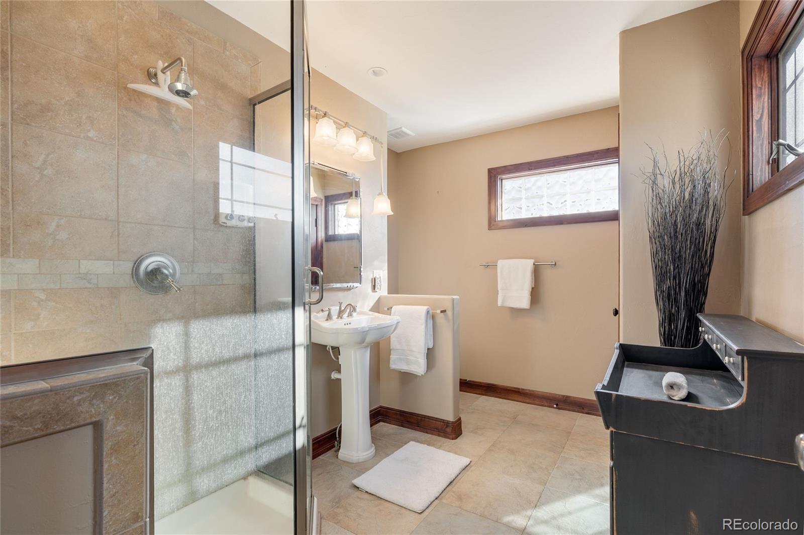 2256 W Wolfensberger Road