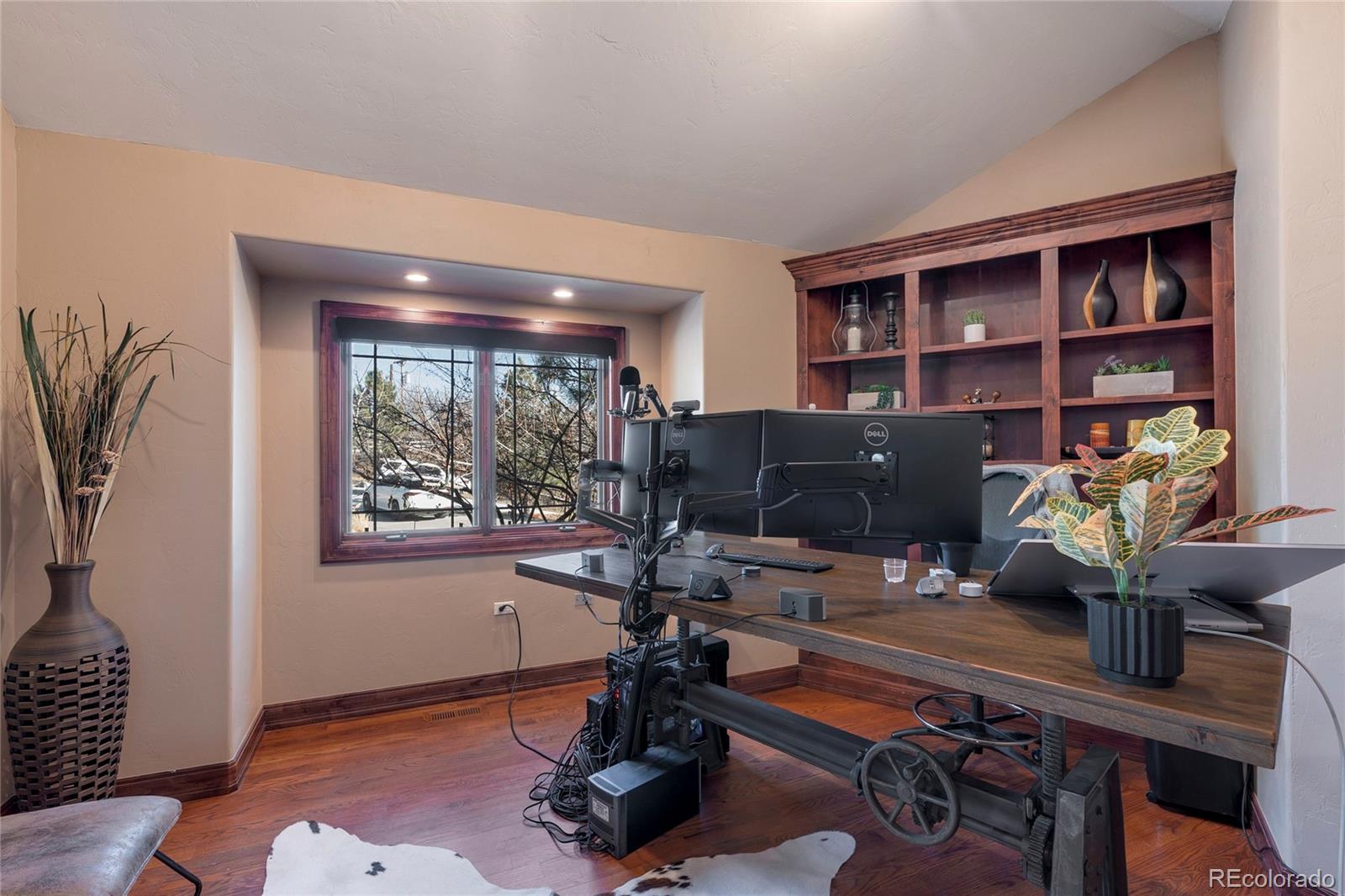 2256 W Wolfensberger Road