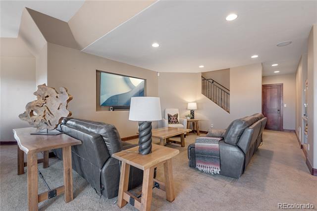 2256 W Wolfensberger Road