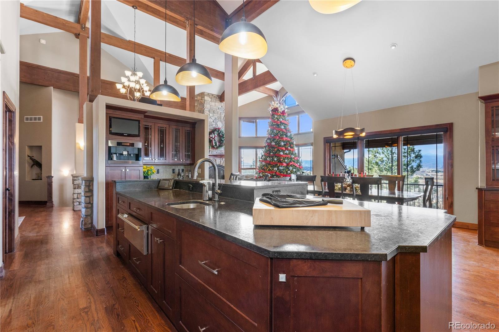 2256 W Wolfensberger Road