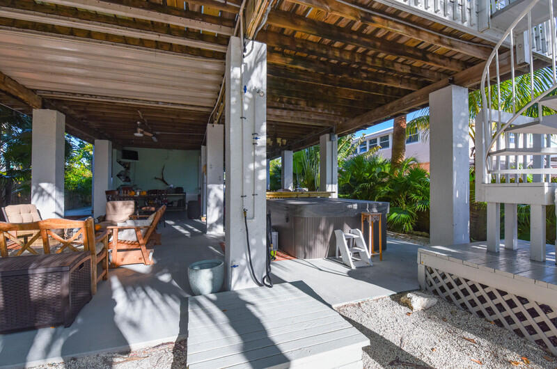 460 Barry Avenue