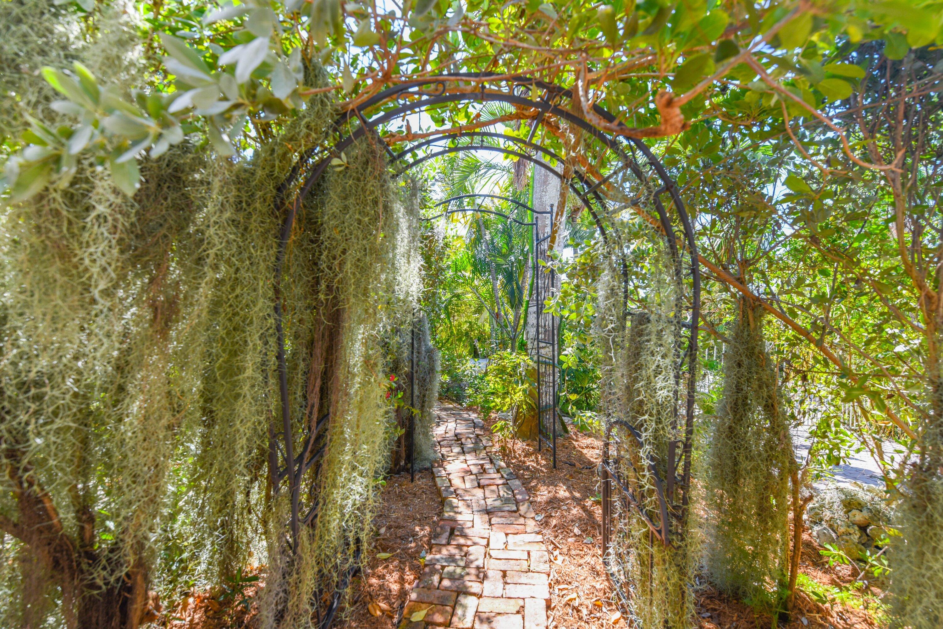 345 South Point Drive