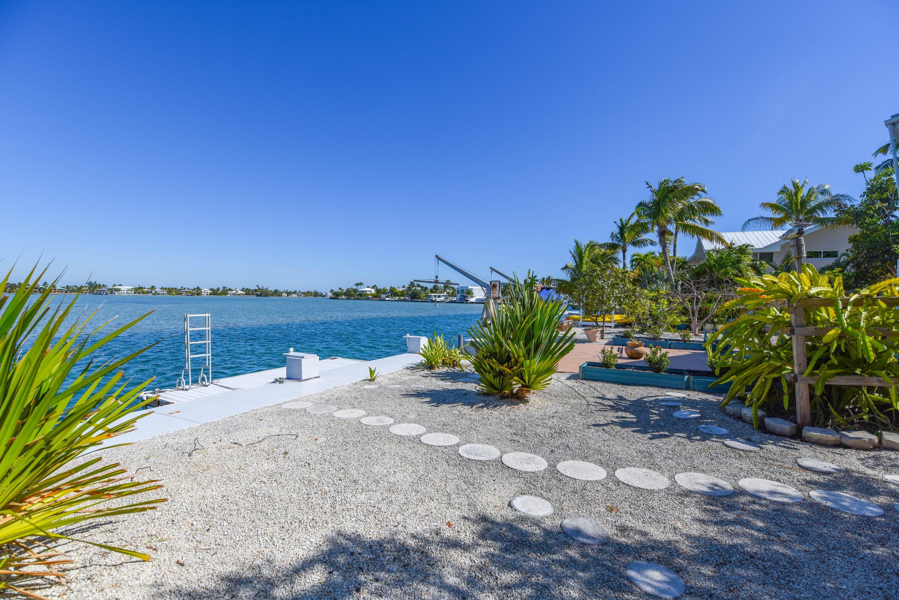 345 South Point Drive